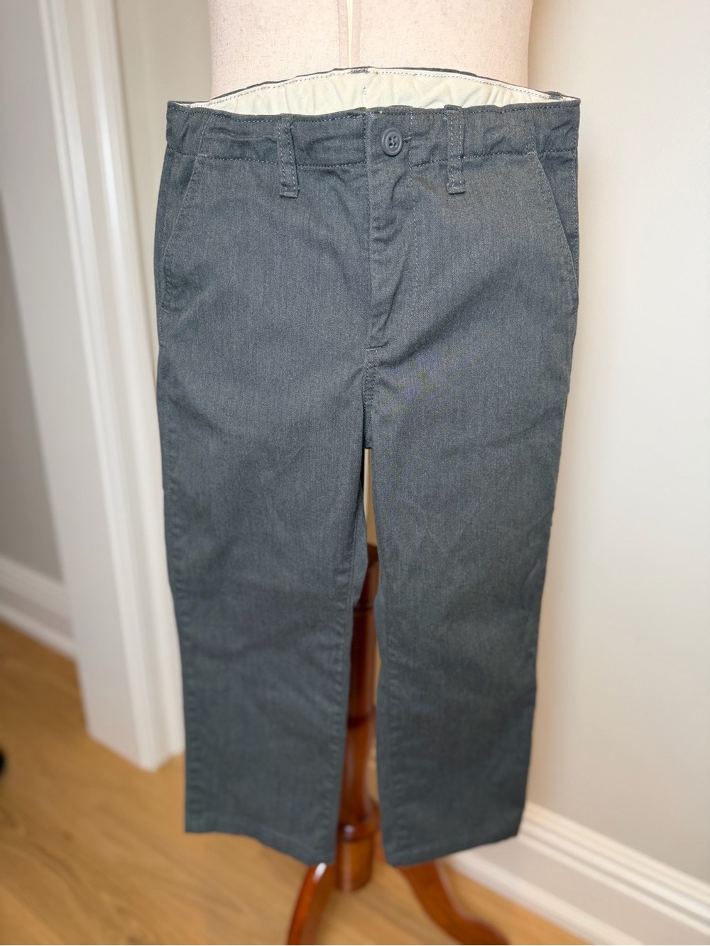 GAP Boys Size 8Husky Dark Gray Casual Chino Pants